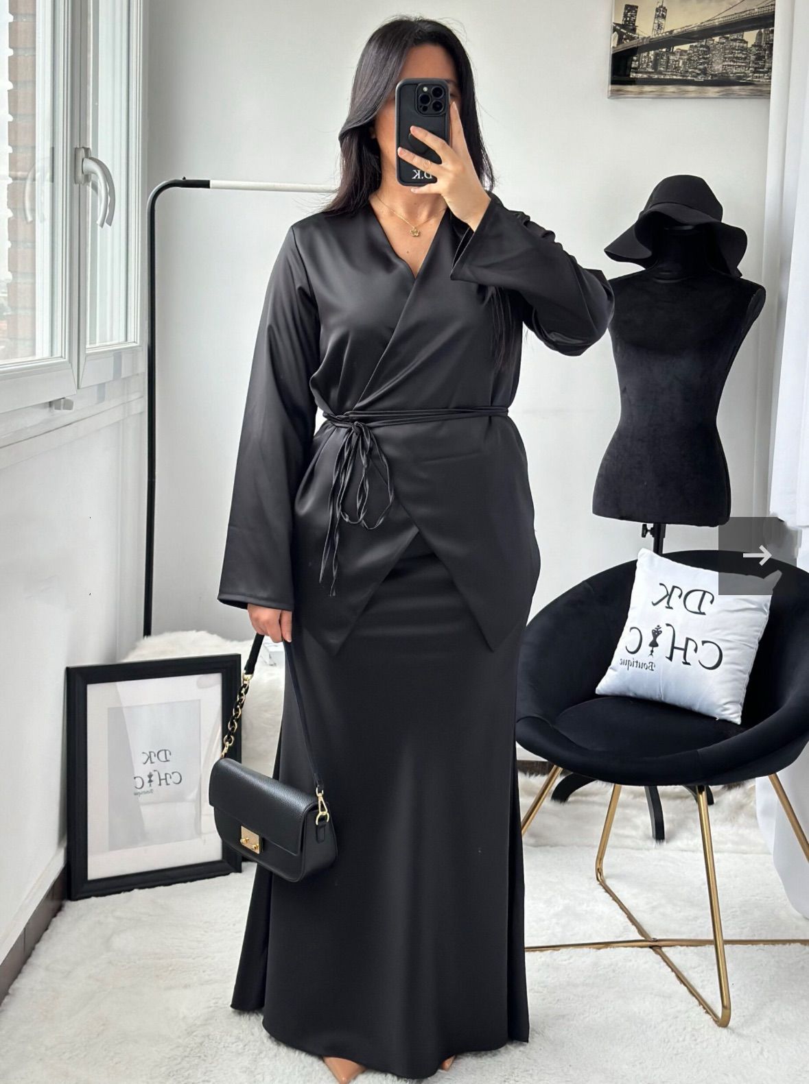 Ensemble 2 Pièces – Blouse Croisée & Jupe Longue Satinée