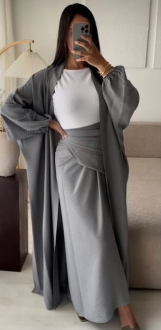 Ensemble kimono long et jupe à nouer