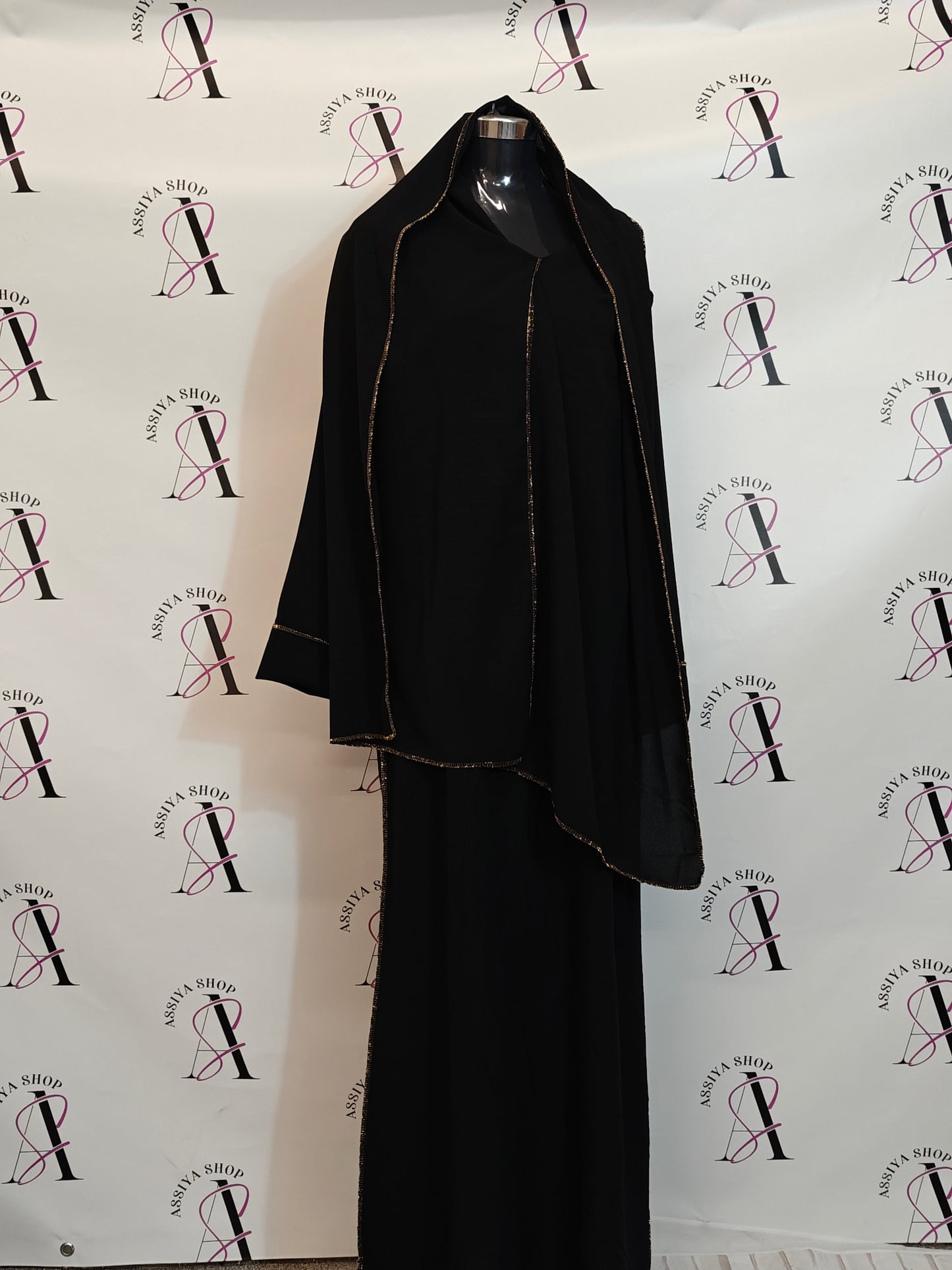 Abaya avec voile intégrées