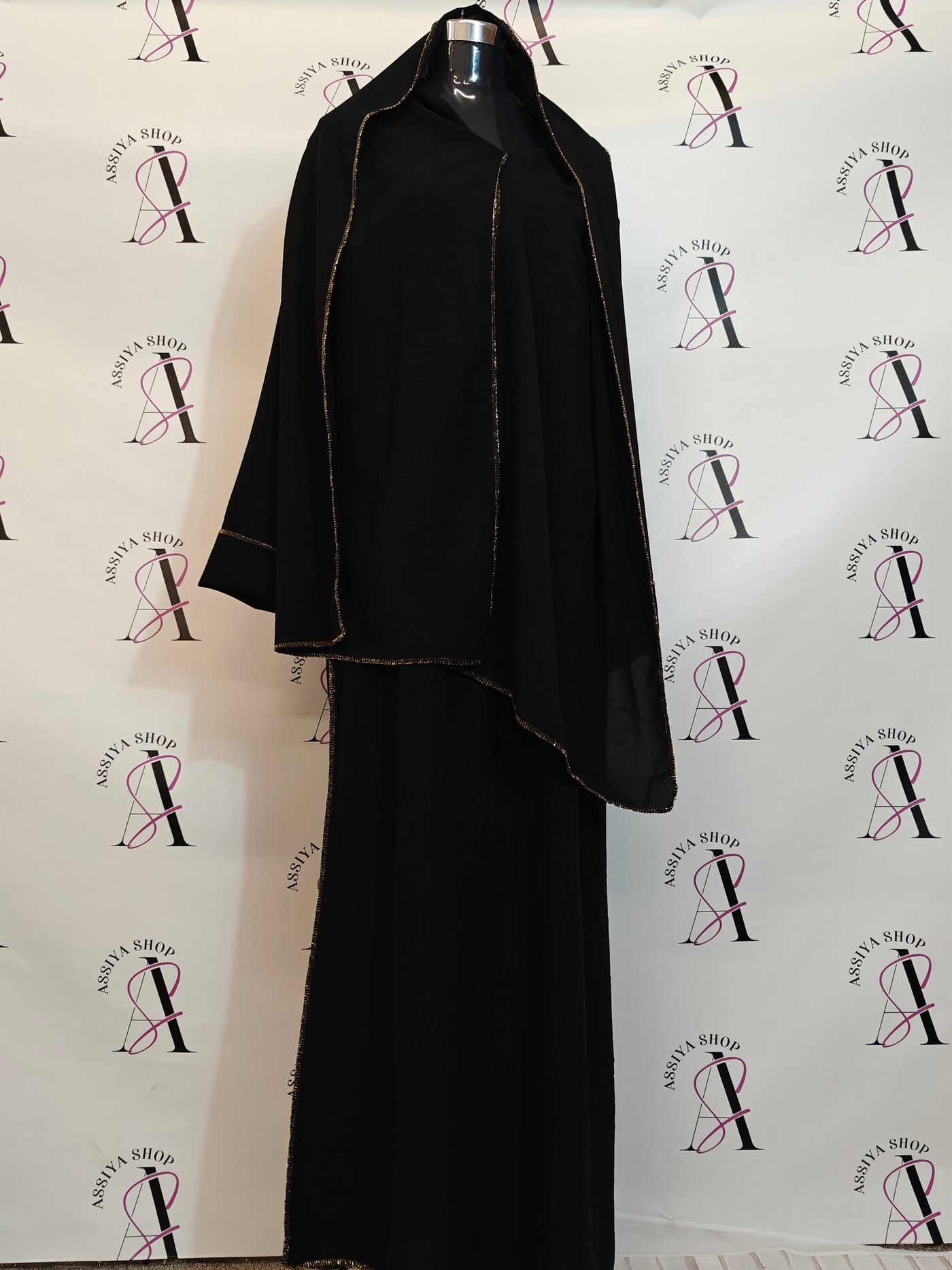 Abaya avec voile intégrées